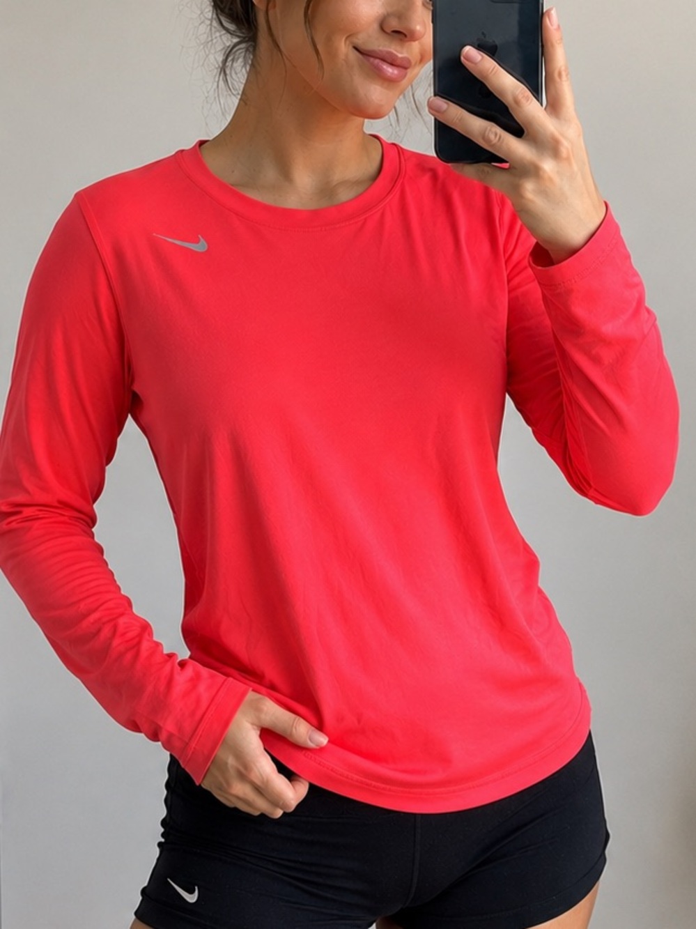 Nike Dri-FIT Neon Coral Long Sleeve Performance Athletic Top Size Small